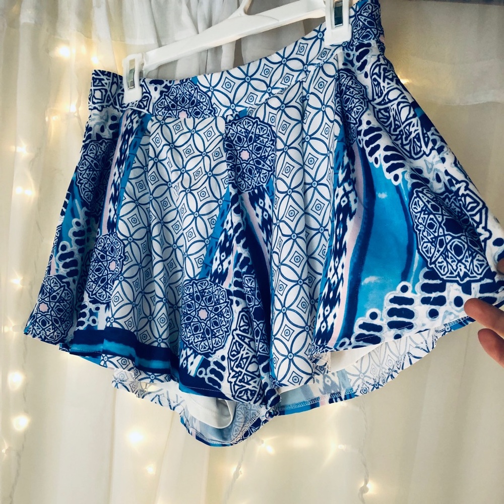High-wasted shorts